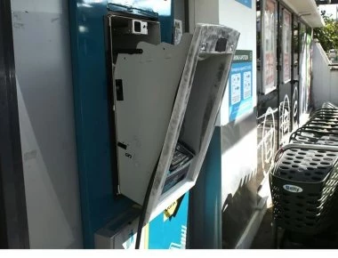 Ανατίναξαν ΑΤΜ στην Αγία Παρασκευή